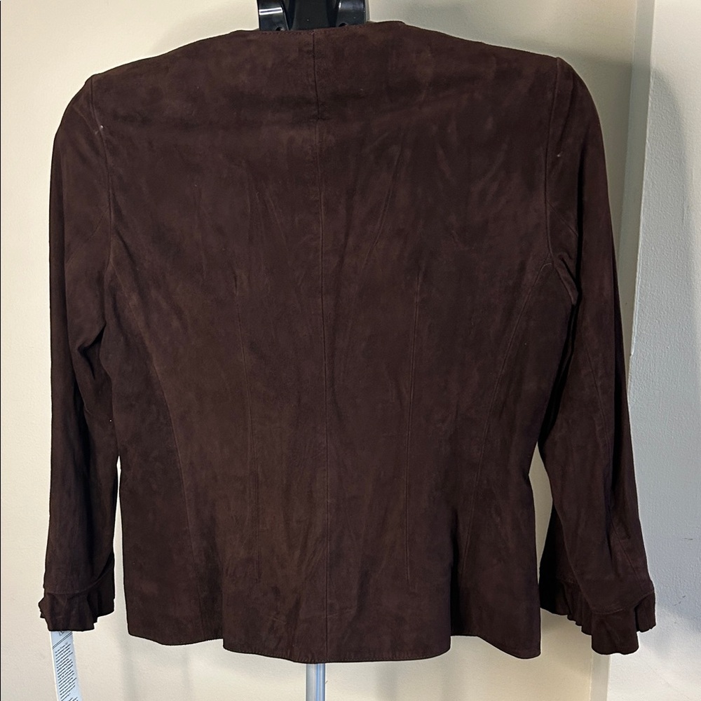 Elegant Brown Ruffle Blazer - Picture 6 of 9